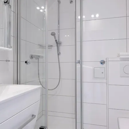 Alte Bergstrasse 6 Meerforelle דירה שרבאוץ