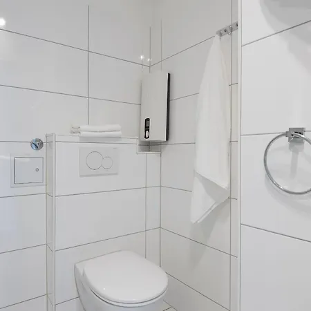 Alte Bergstrasse 6 Meerforelle דירה שרבאוץ